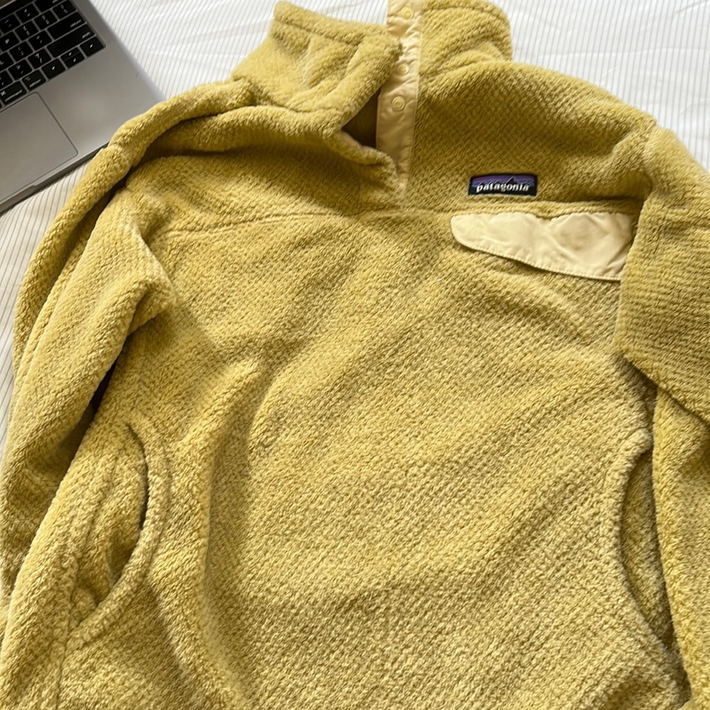 Patagonia half pullover yellow size large